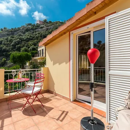 La maison des vacances Menton Extérieur photo